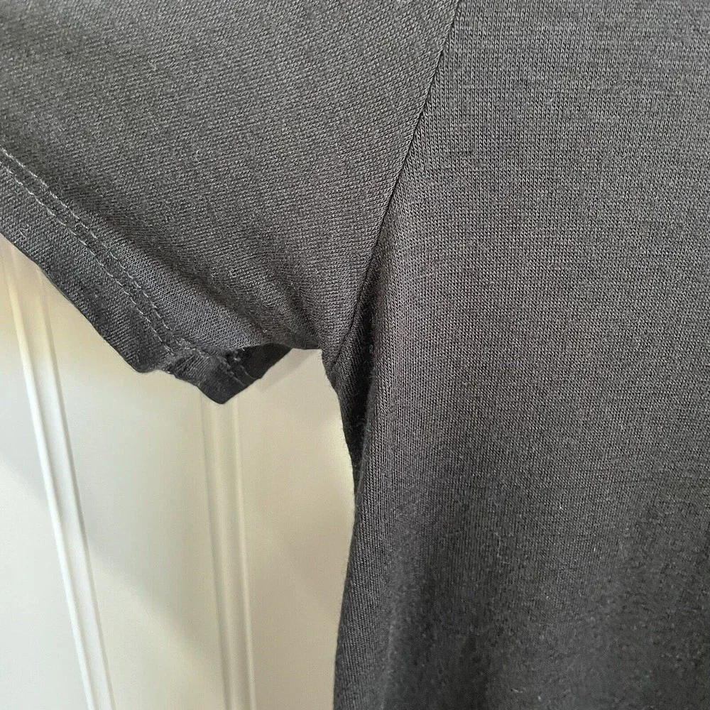 Active USA Womens Small Black Criss Cross Cut Out On Back T-Shirt Short‎ Sleeve - Picture 3 of 8